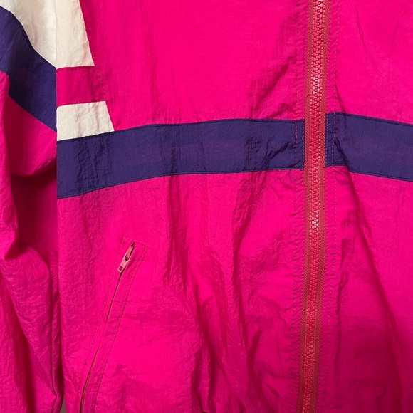 Vintage windbreaker jacket size medium - Picture 4 of 4